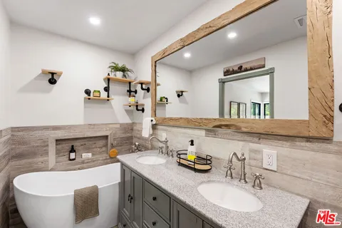 $1,399,999 | 2231 Willowpark Court, Thousand Oaks, CA 91362