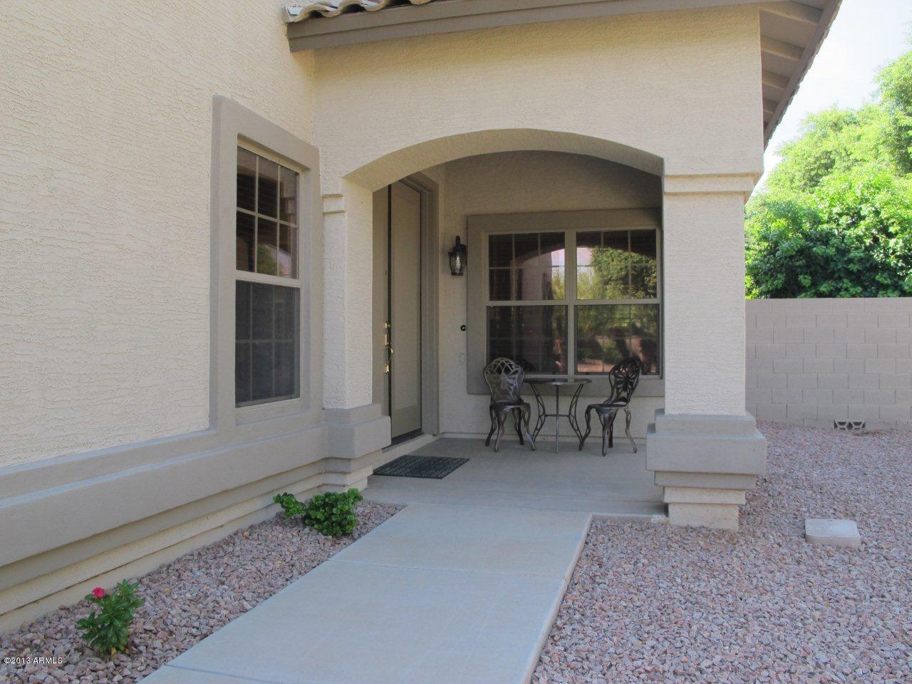 263 East Bridle Way Gilbert, AZ 85295 - Photo 3 of 43 ENTRANCE2