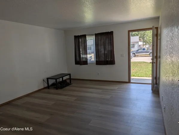 $575,000 | 901-903 Hickory Glen Avenue, Sandpoint, ID 83864