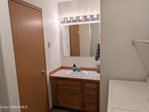 $575,000 | 901-903 Hickory Glen Avenue, Sandpoint, ID 83864