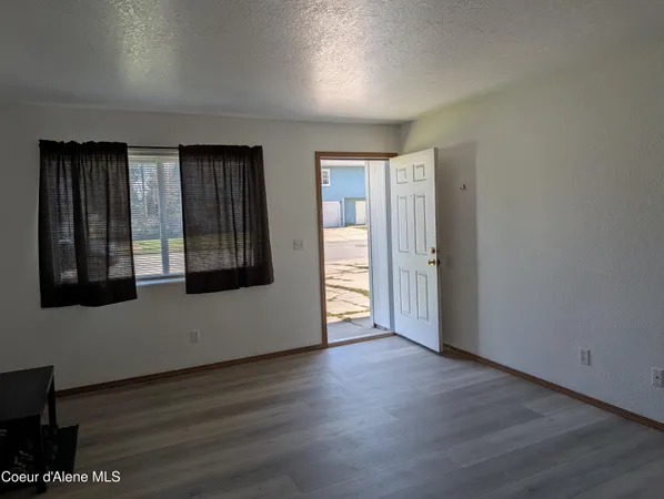 $575,000 | 901-903 Hickory Glen Avenue, Sandpoint, ID 83864