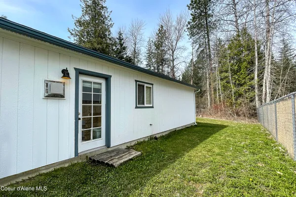 $575,000 | 901-903 Hickory Glen Avenue, Sandpoint, ID 83864