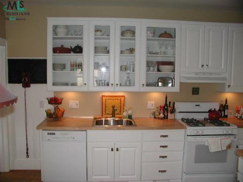 1434 Nottingham Road Grosse Pointe, MI 48230 - Photo 8 of 9 693010-7.JPG