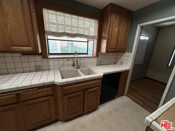 $1,120,000 | 2952 Midvale Avenue, Los Angeles, CA 90064