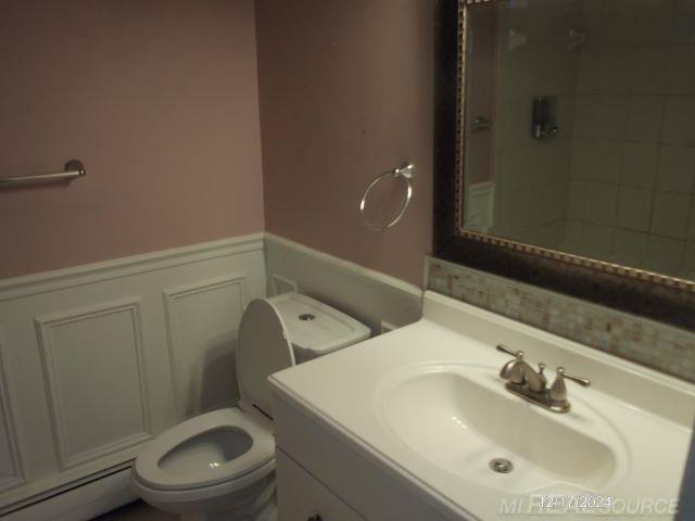 761 West Maple Road Clawson, MI 48017 - Photo 3 of 11 50222657-2911FFB2-8F03-4D2A-814A-9A1093E9E60C.JPG