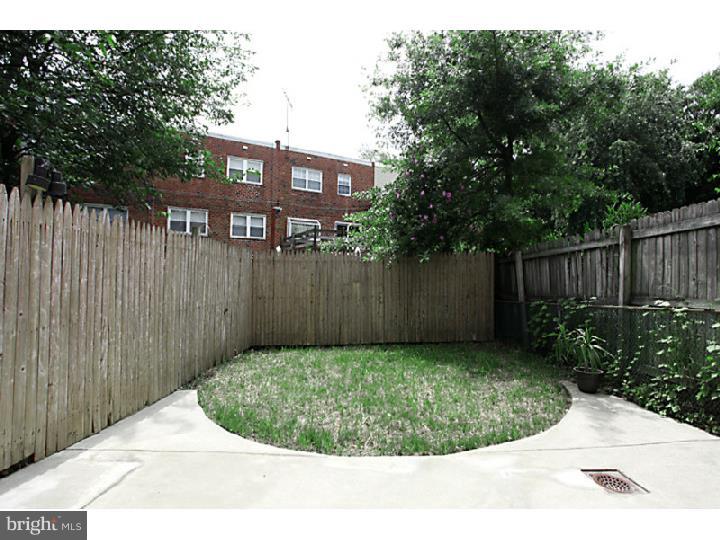 12404 Sweet Briar Road Philadelphia, PA 19154 - Photo 21 of 25 Exterior Back