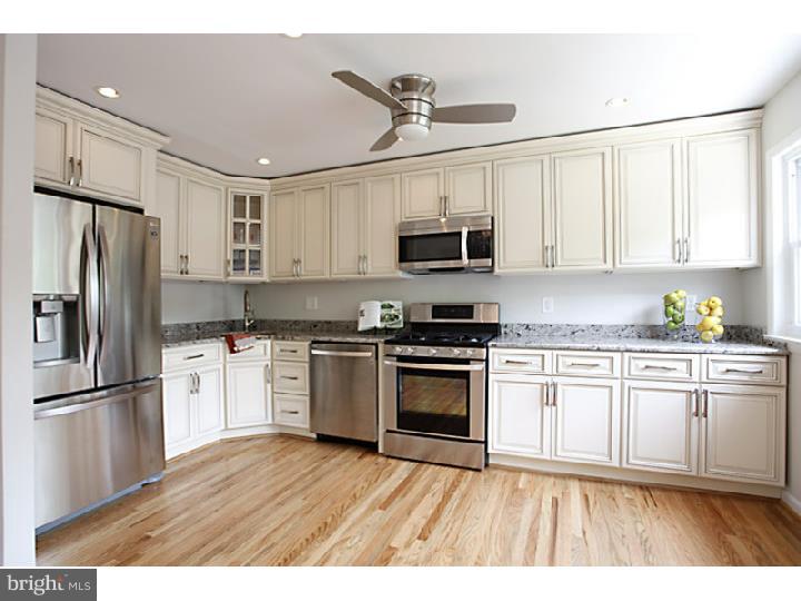 12404 Sweet Briar Road Philadelphia, PA 19154 - Photo 8 of 25 Kitchen