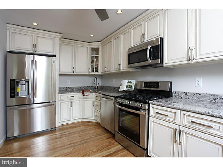 12404 Sweet Briar Road Philadelphia, PA 19154 - Photo 9 of 25 Kitchen