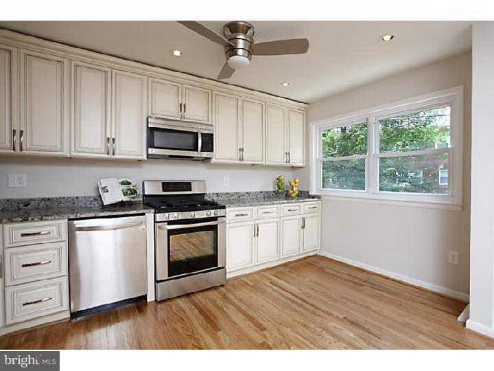 12404 Sweet Briar Road Philadelphia, PA 19154 - Photo 10 of 25 Kitchen