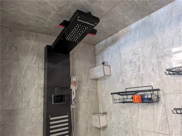 $150,000 | 909 East Smithfield Street, McKeesport, PA 15135