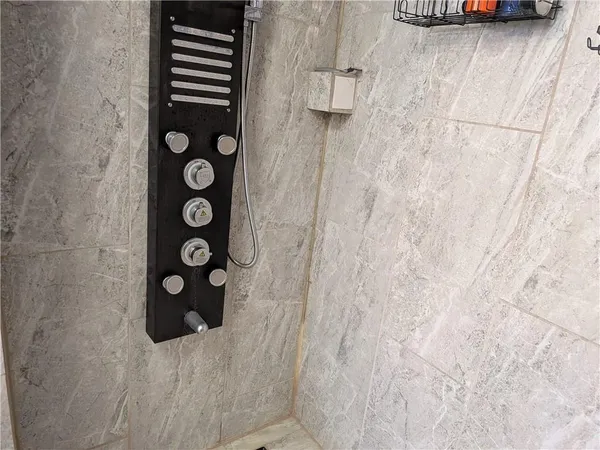 $150,000 | 909 East Smithfield Street, McKeesport, PA 15135