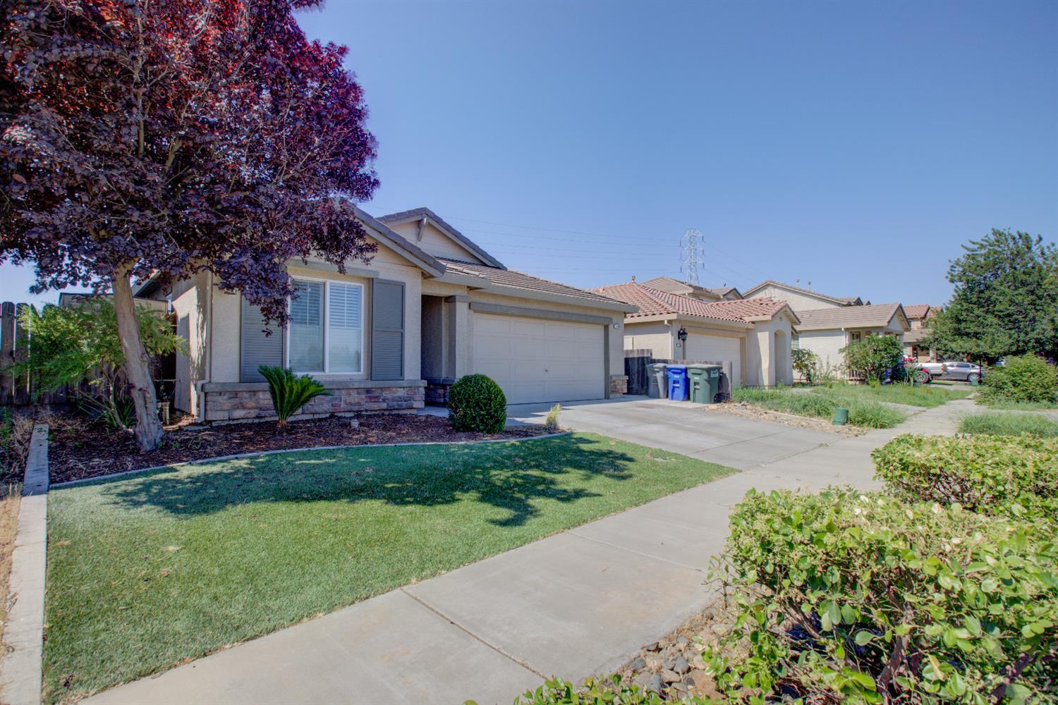 1496 La Sierra Street Merced, CA 95348 - Photo 4 of 27