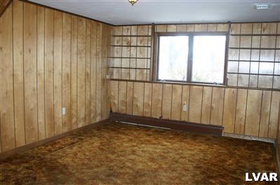 2944 Westminster Road Bethlehem, PA 18017 - Photo 5 of 7 Family Room