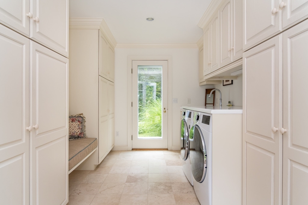 182 Dedham Street Dover, MA 02030 - Photo 13 of 20