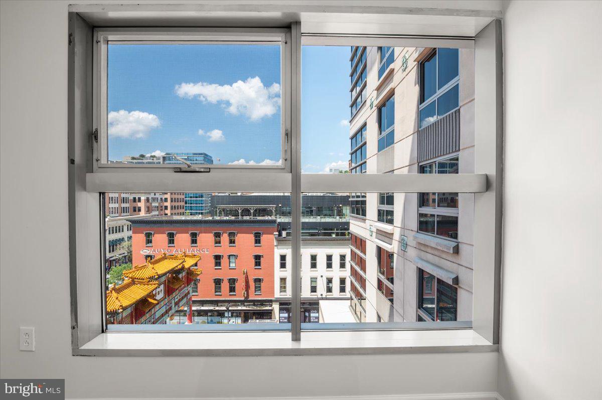 777 7th Street Northwest, Unit 630 Washington, DC 20001 - Photo 20 of 85 Residence is Flooded with Warm, Natural Light