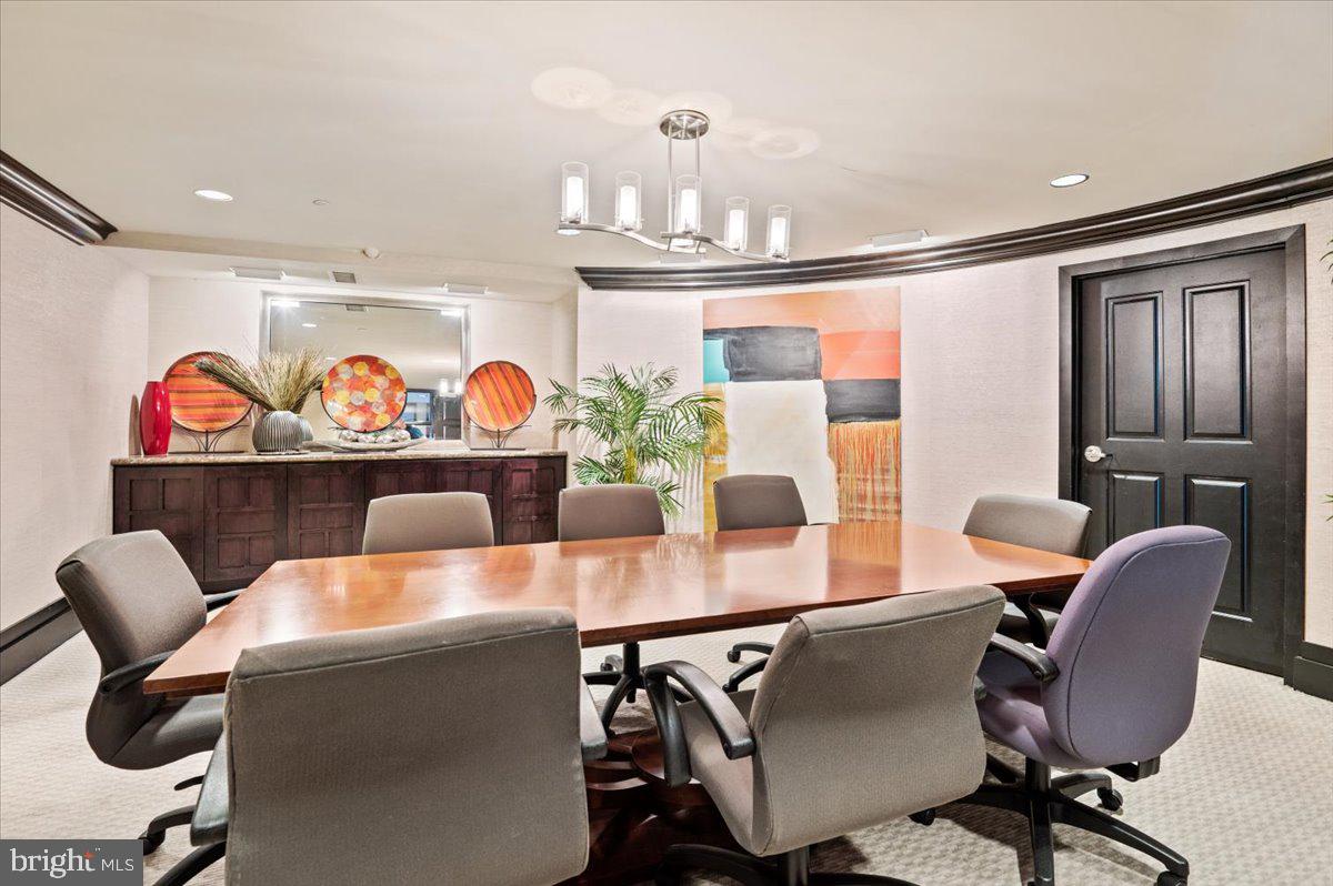 777 7th Street Northwest, Unit 630 Washington, DC 20001 - Photo 41 of 85 Light & Bright Common Spaces for Meetings and WFH