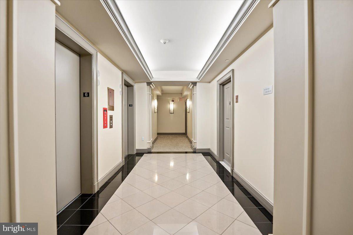 777 7th Street Northwest, Unit 630 Washington, DC 20001 - Photo 5 of 85 Light & Bright Residential Areas in Building