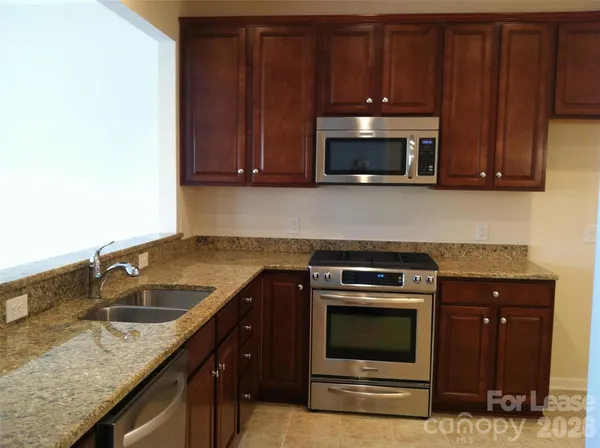 $2,500 | 16720 Dunaverty Place, Charlotte, NC 28277