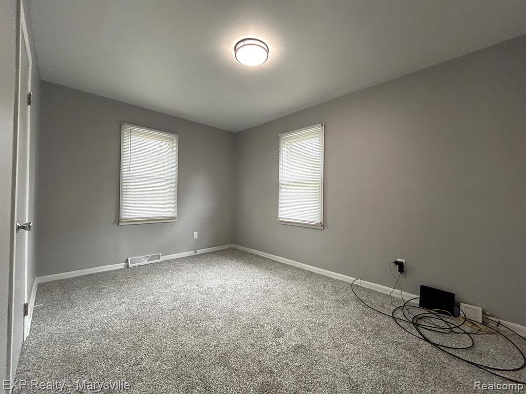39225 Wade Road Romulus, MI 48174 - Photo 11 of 17