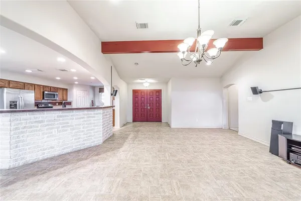 $475,000 | 143 Mach Road, Ennis, TX 75119