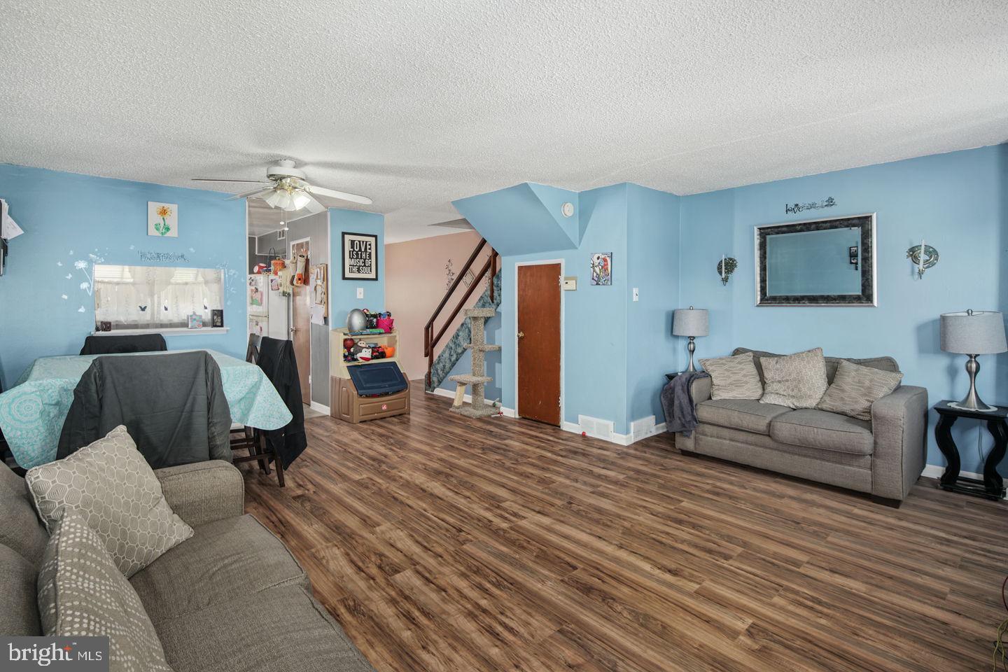12121 Aster Road Philadelphia, PA 19154 - Photo 3 of 41