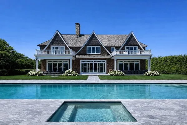 $295,000 | 5 Cody Way, Bridgehampton, NY 11932