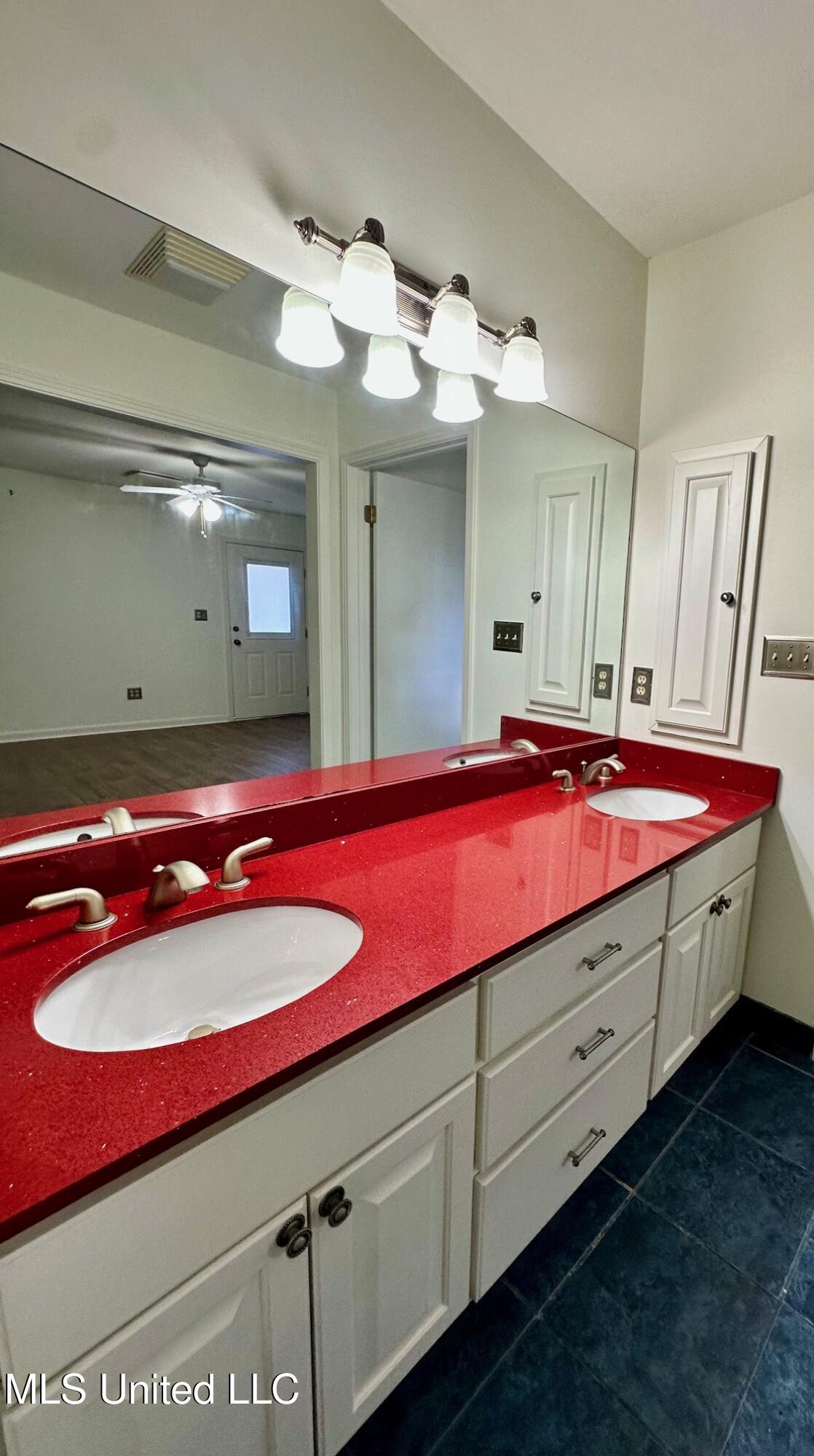 5018 Riverwood Circle Jackson, MS 39211 - Photo 27 of 60 IMG_5893