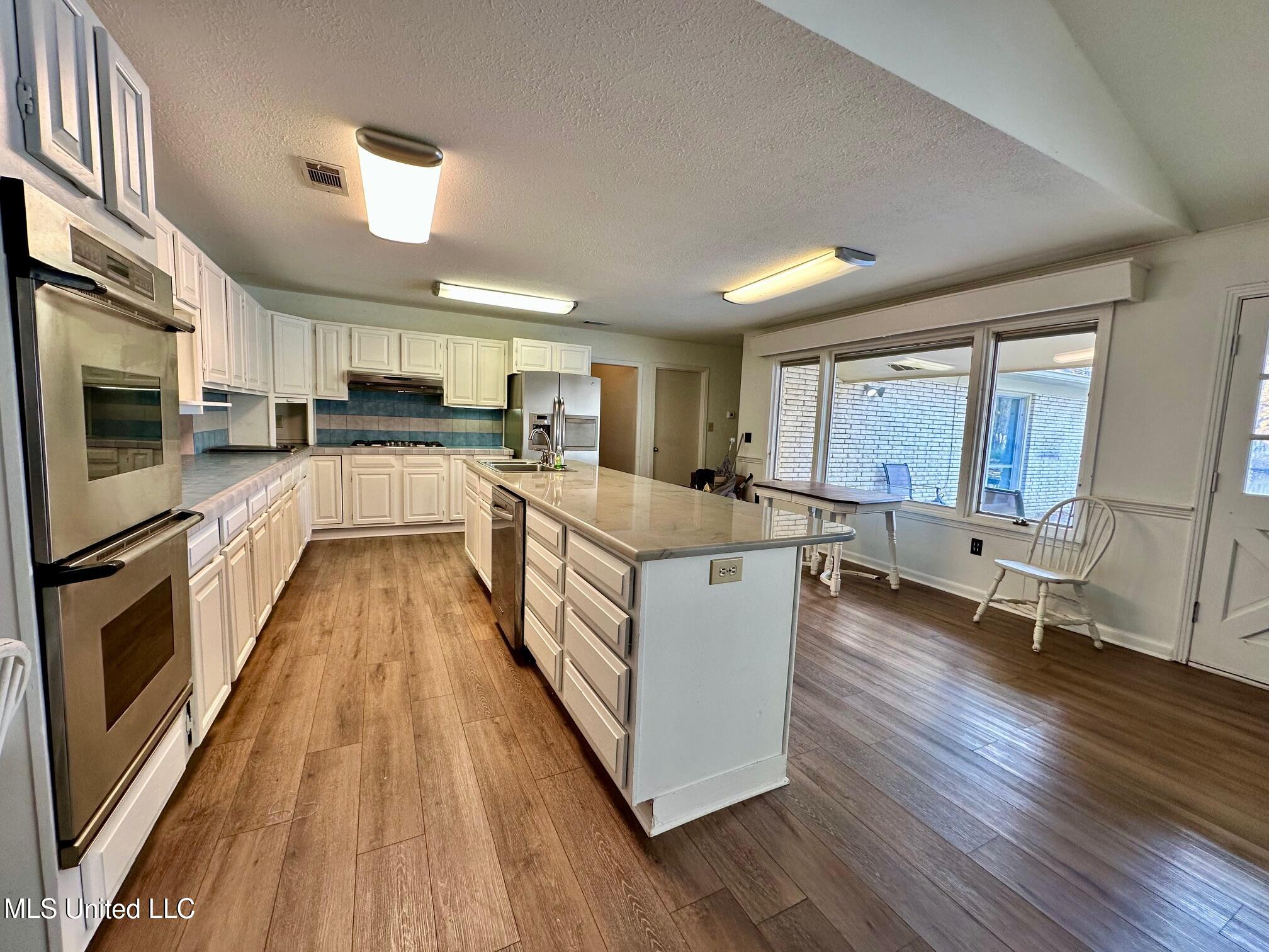 5018 Riverwood Circle Jackson, MS 39211 - Photo 31 of 60 IMG_5898