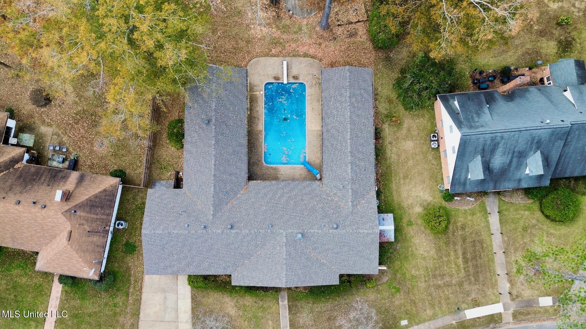 5018 Riverwood Circle Jackson, MS 39211 - Photo 5 of 60 dji_fly_20251218_082038_156_176610718086