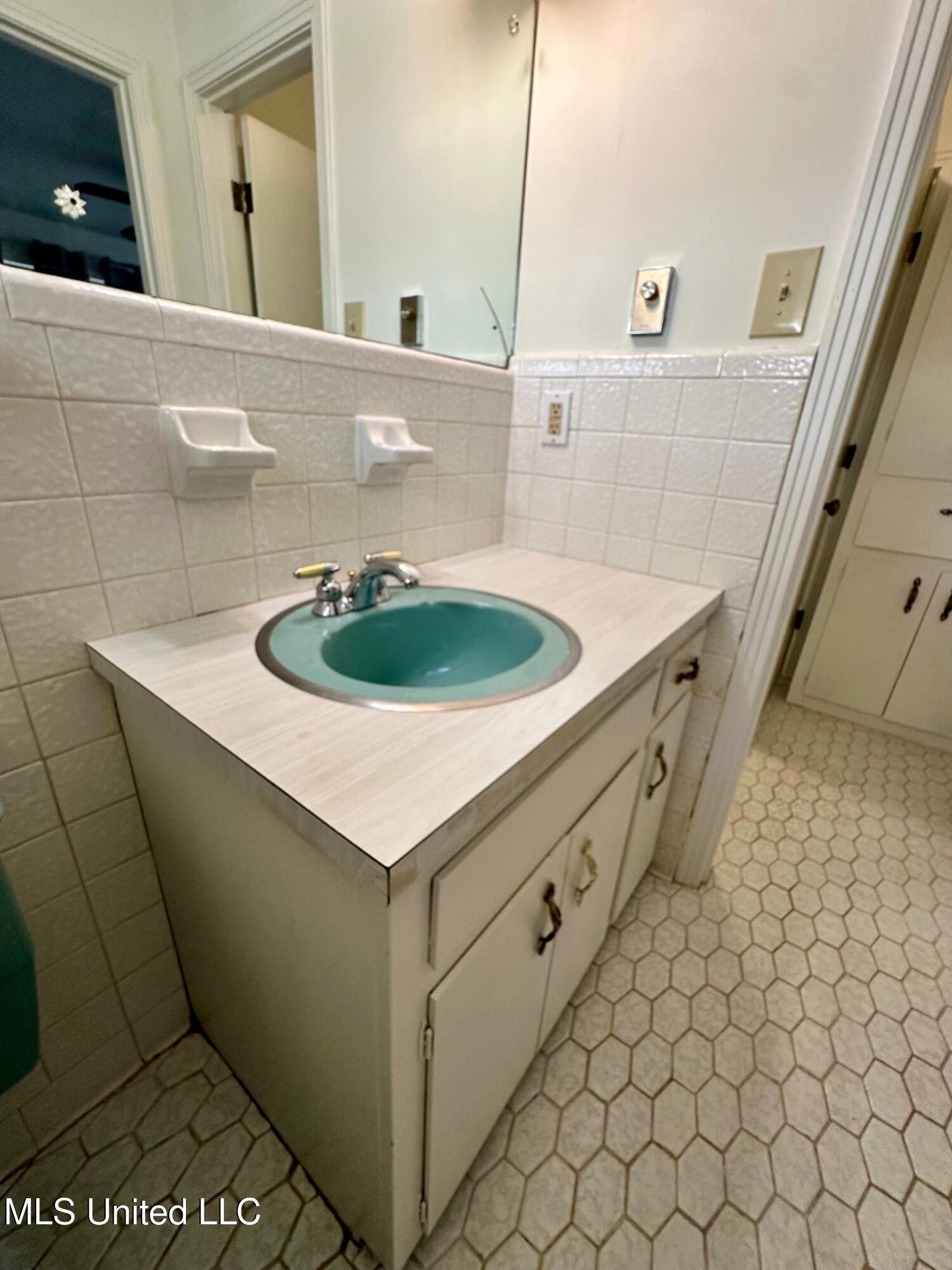 5018 Riverwood Circle Jackson, MS 39211 - Photo 51 of 60 IMG_5923