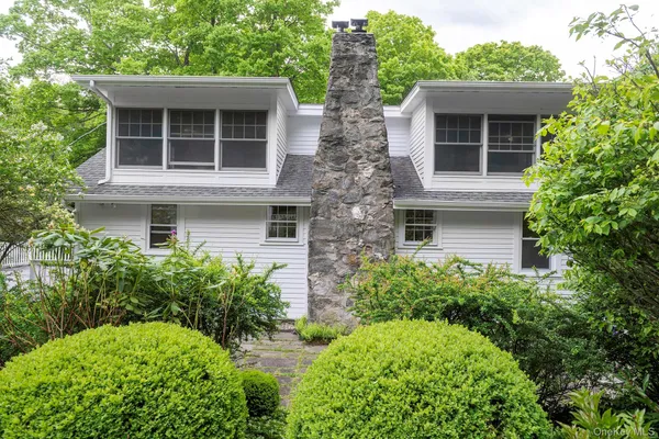 $795,000 | 17 Skytop Ridge, Rhinebeck, NY 12572