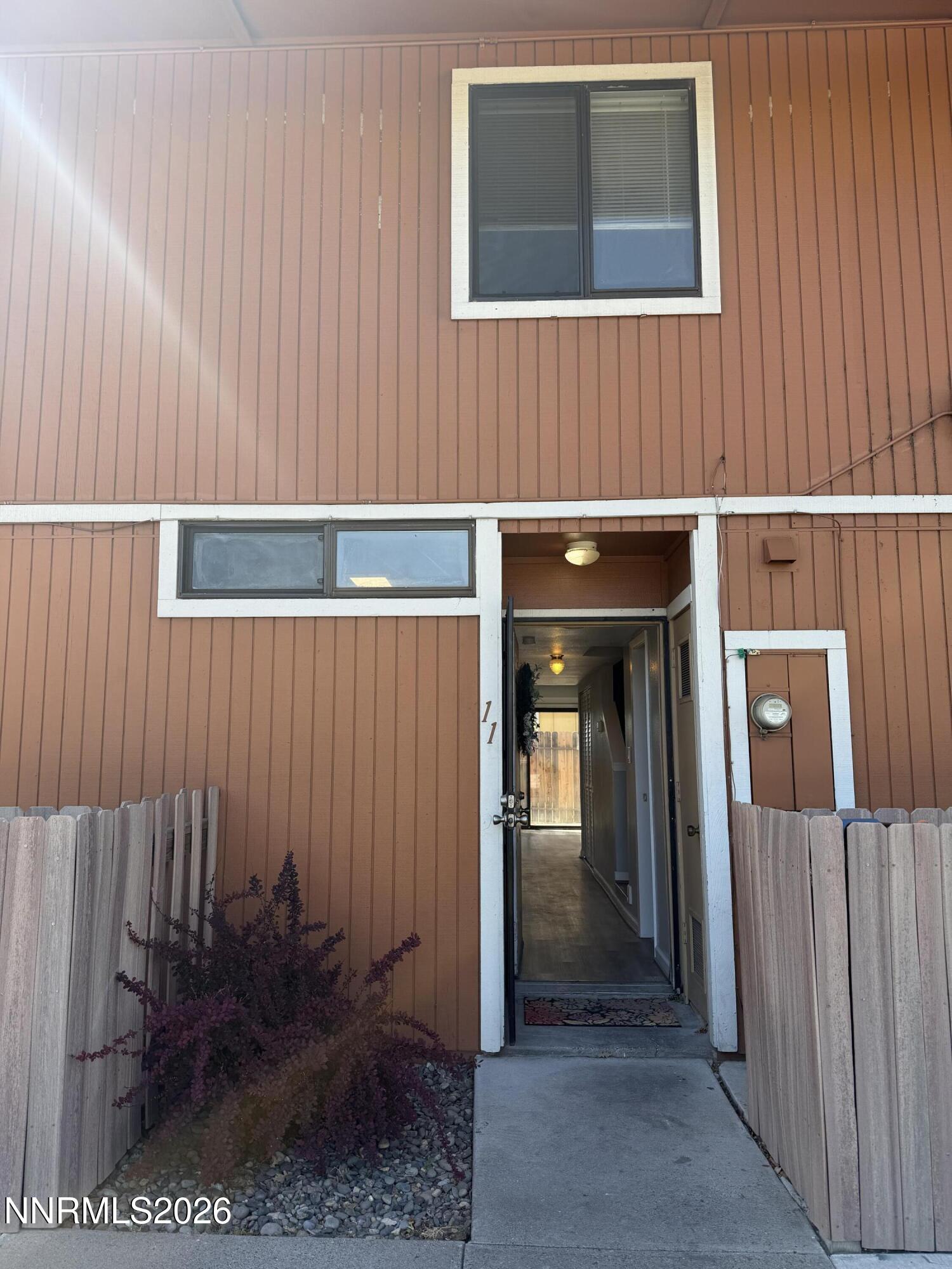865 Nutmeg Place, Unit 11 Reno, NV 89502 - Photo 3 of 33 IMG_1256