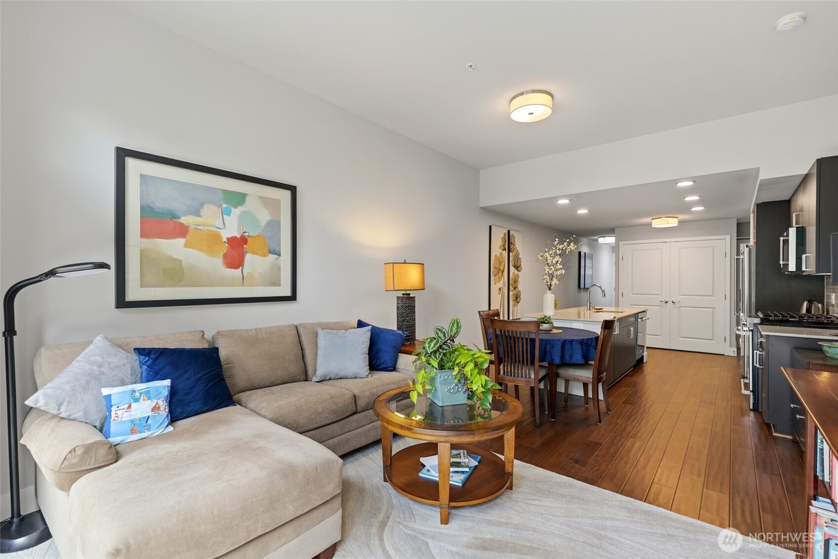 50 Pine Street, Unit 424 Edmonds, WA 98020 - Photo 3 of 31