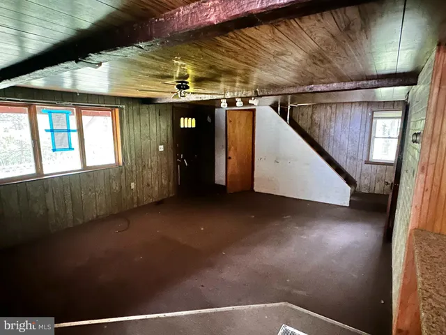 $72,000 | 180 Buck Mountain Road, Barnesville, PA 18214