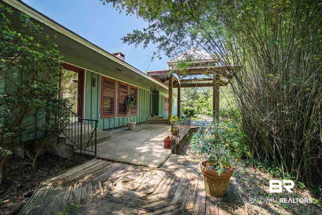 9119 Mosley Road Fairhope, AL 36532 - Photo 15 of 41 Front