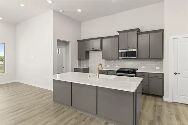 $379,900 | 644 Oakridge Drive, Wylie, TX 75098