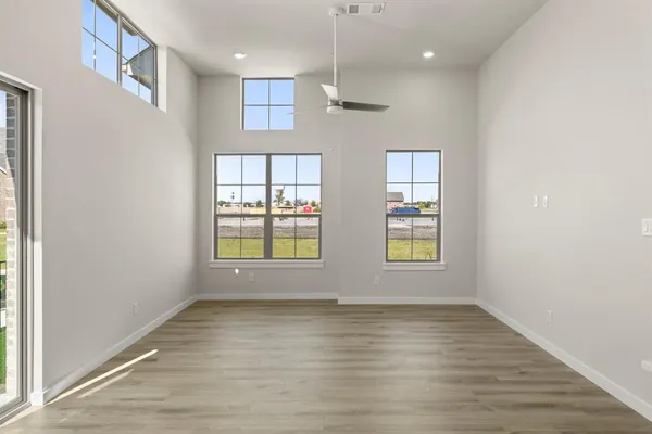 $379,900 | 644 Oakridge Drive, Wylie, TX 75098