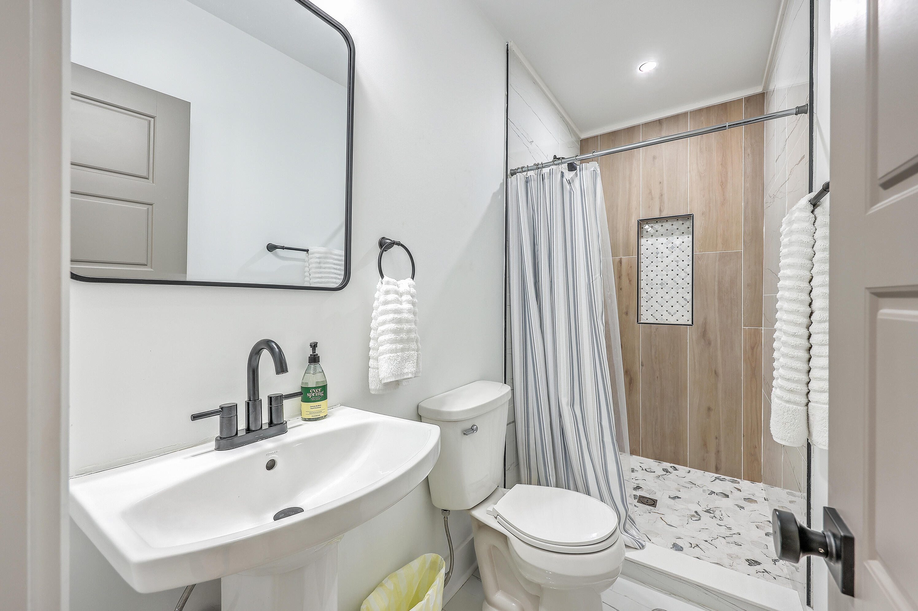 7 Maranda Holmes Street Charleston, SC 29403 - Photo 21 of 29 ZYN_7067_68_69_70_71_72_73