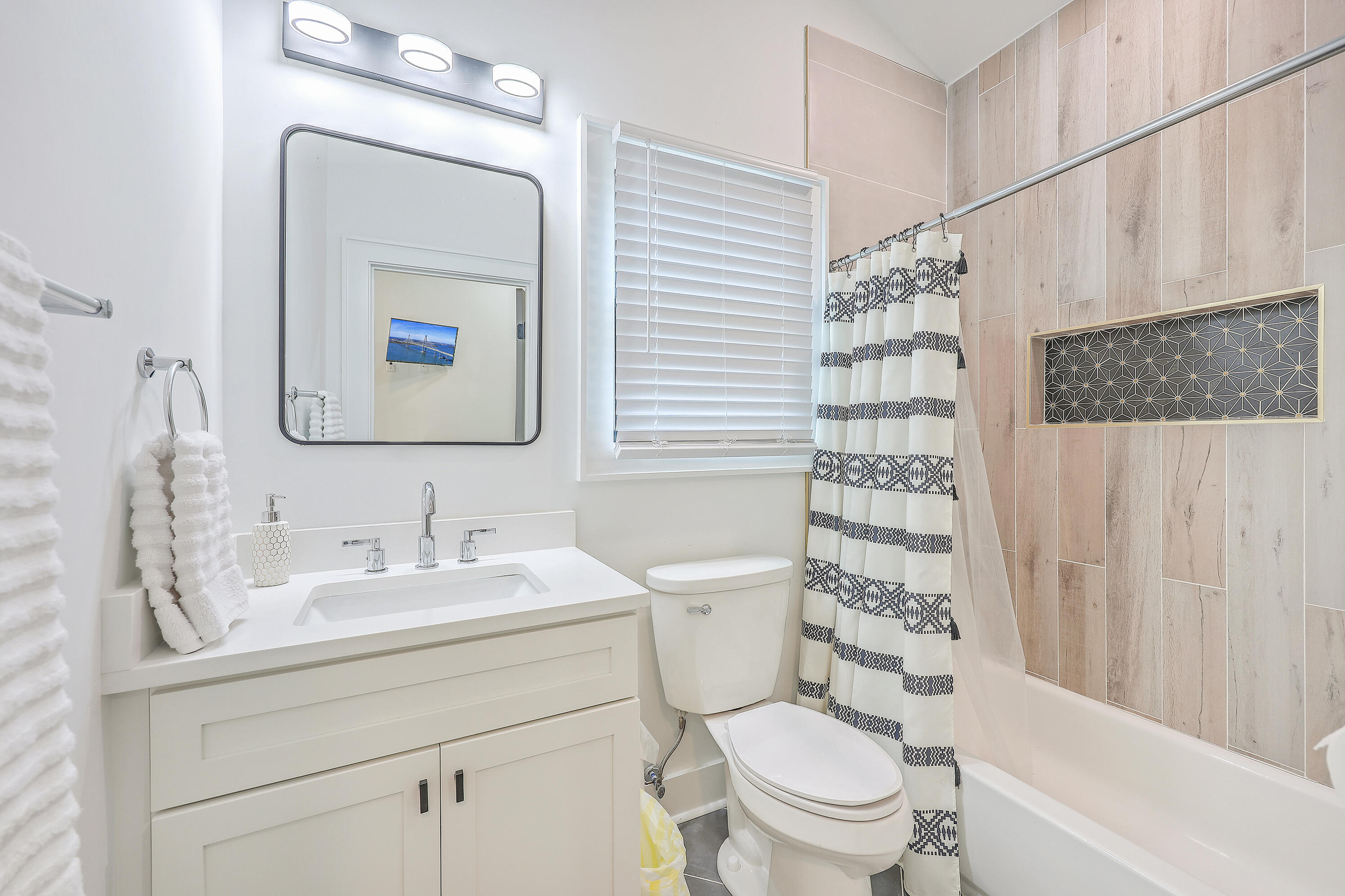 7 Maranda Holmes Street Charleston, SC 29403 - Photo 24 of 29 ZYN_7088_89_90_91_92_93_94