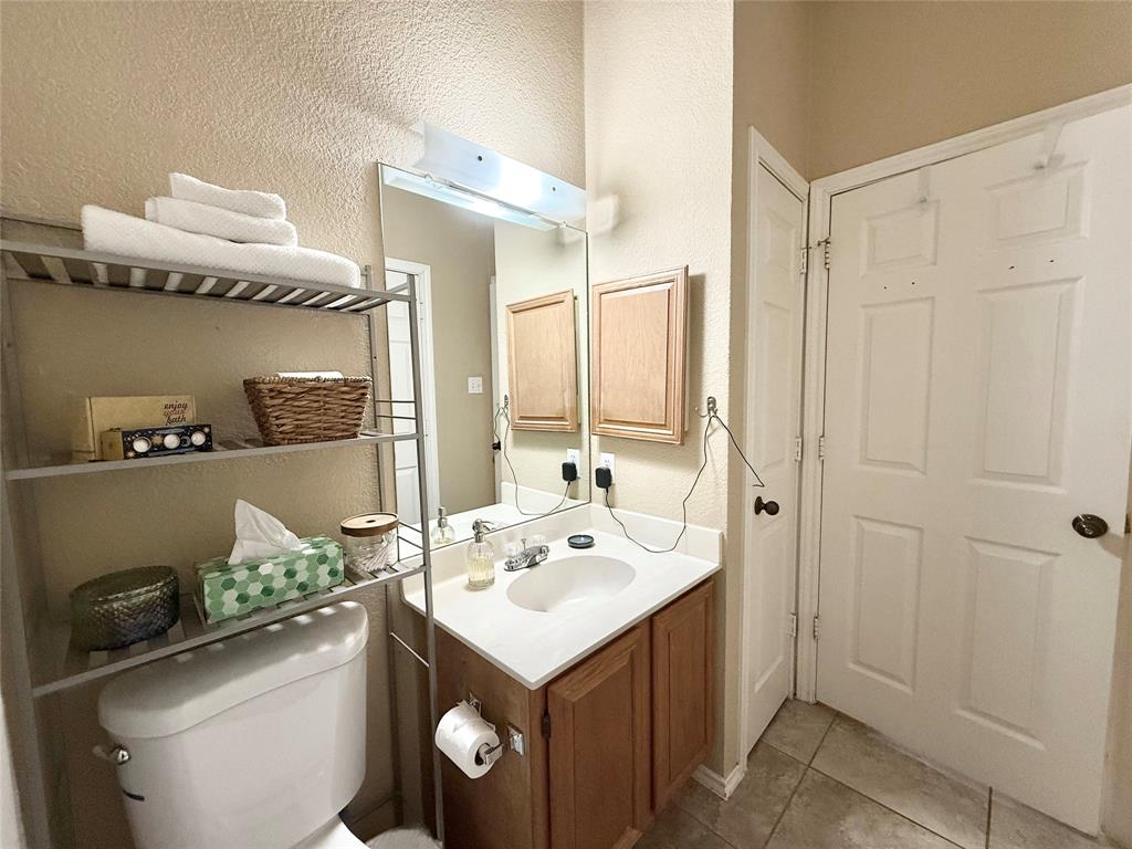1437 Hampton Road Grapevine, TX 76051 - Photo 17 of 27