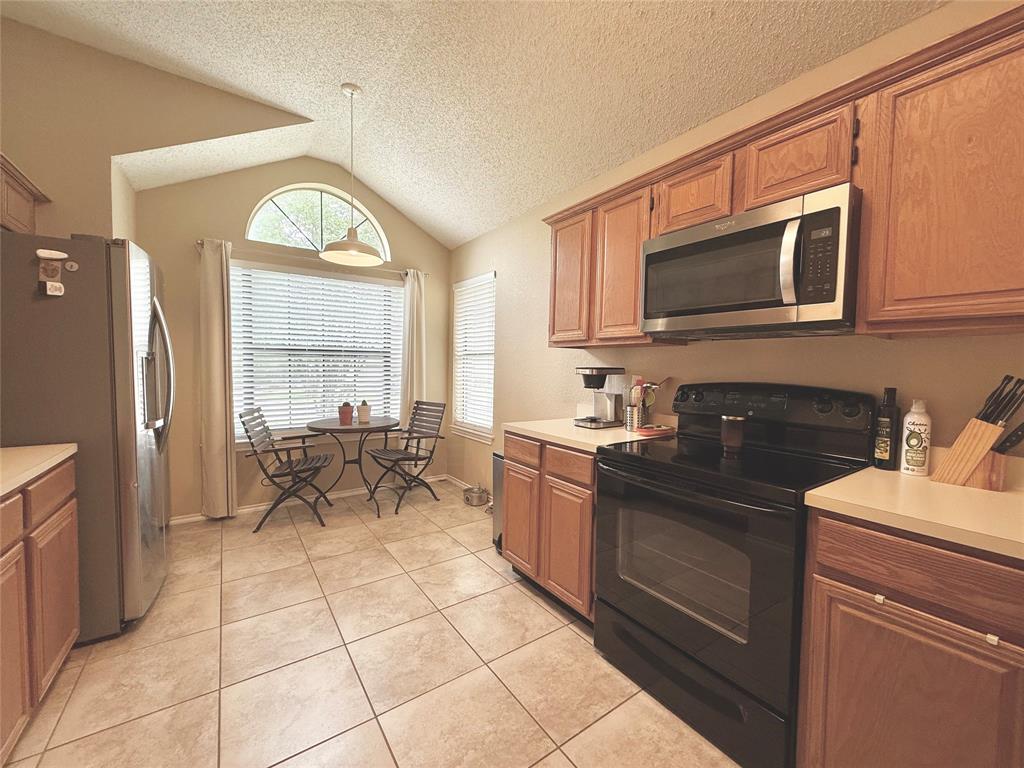 1437 Hampton Road Grapevine, TX 76051 - Photo 19 of 27