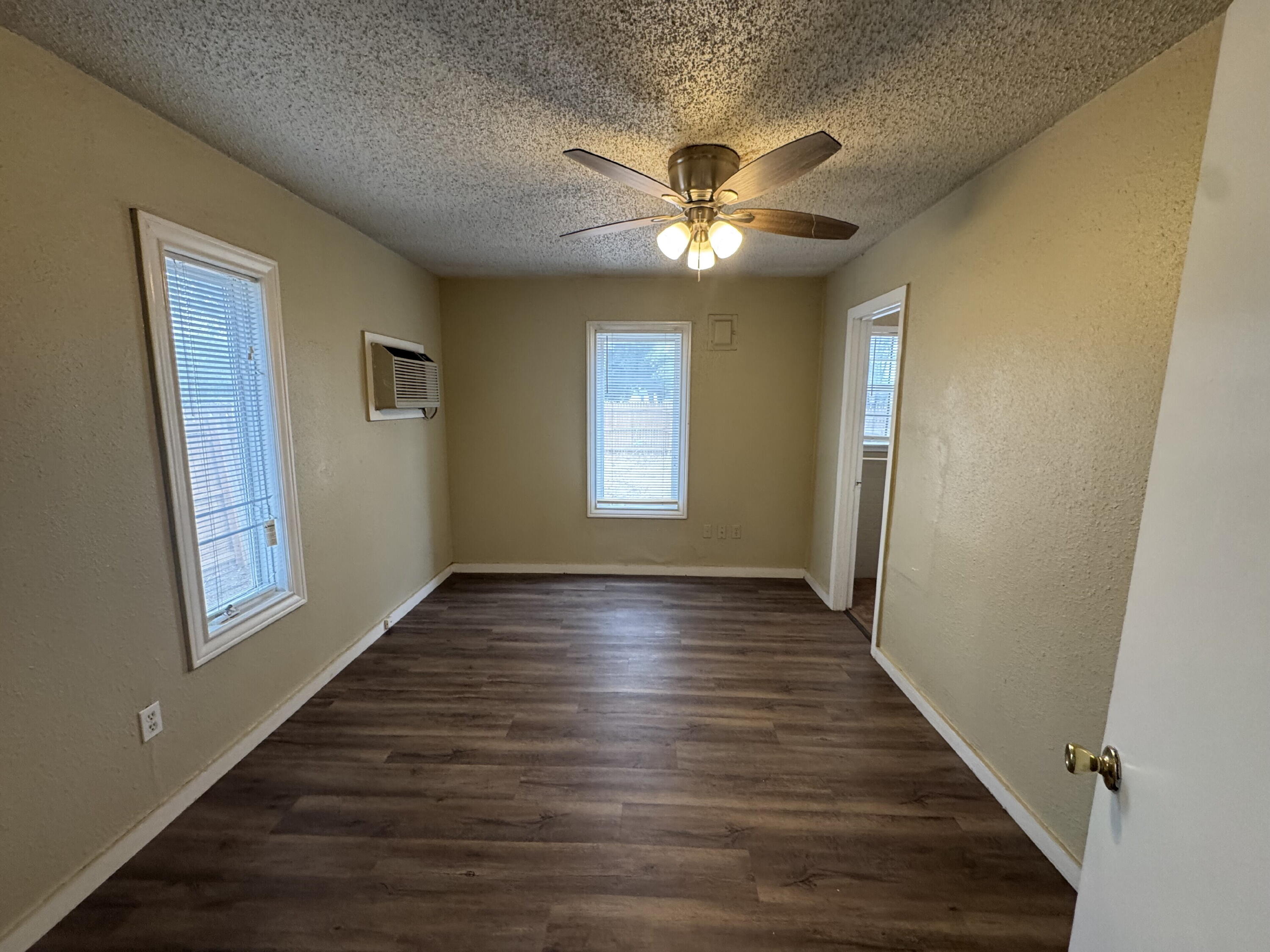 3007 39th Street, Unit A Lubbock, TX 79413 - Photo 4 of 5 IMG_5973