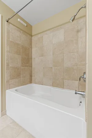 $2,450 | 929 Portland Avenue, Unit 2005, Minneapolis, MN 55404