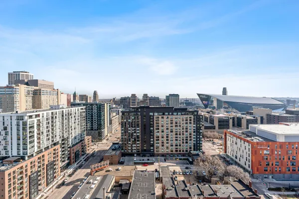 $2,450 | 929 Portland Avenue, Unit 2005, Minneapolis, MN 55404