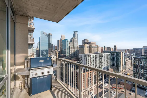 $2,450 | 929 Portland Avenue, Unit 2005, Minneapolis, MN 55404