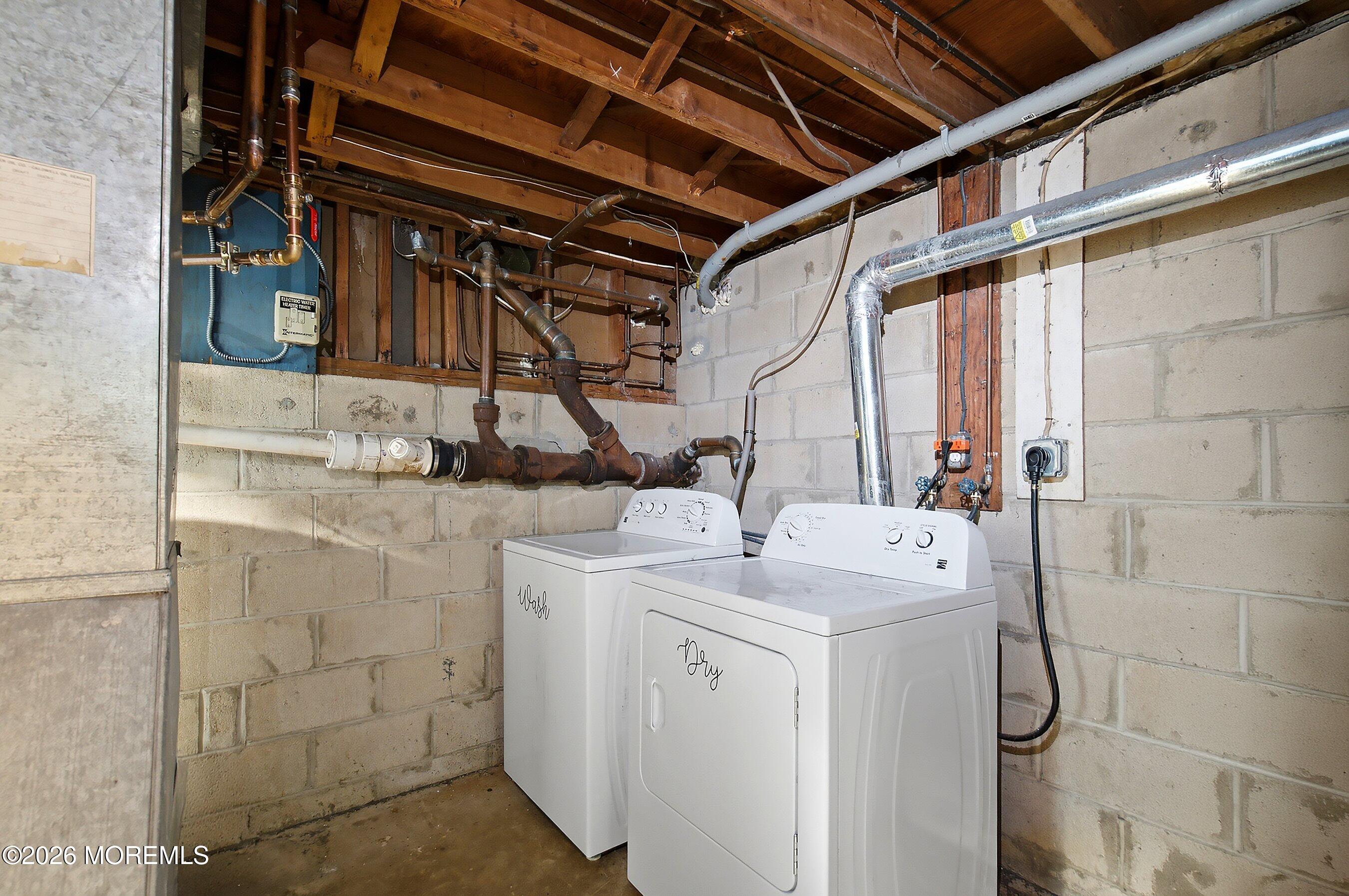 525 Goetz Lane Jackson, NJ 08527 - Photo 23 of 25 29-Laundry