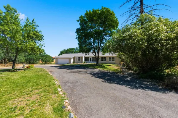 $1,250,000 | 28463 El Camino, Winters, CA 95694