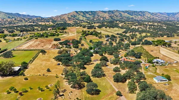 $1,250,000 | 28463 El Camino, Winters, CA 95694