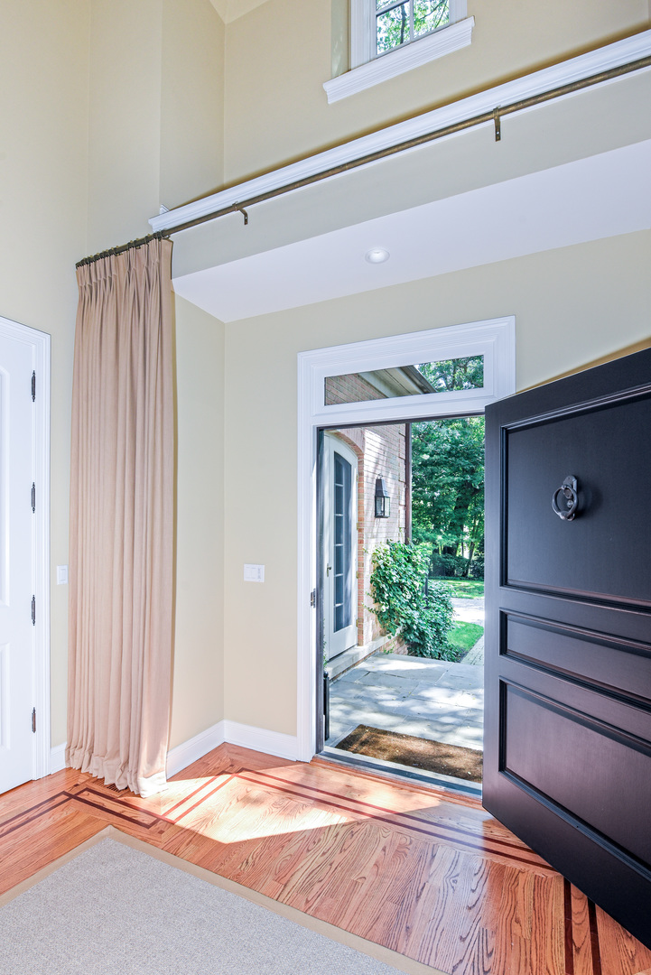 102 Church Road Winnetka, IL 60093 - Photo 2 of 42 a view of a entrance door of the house