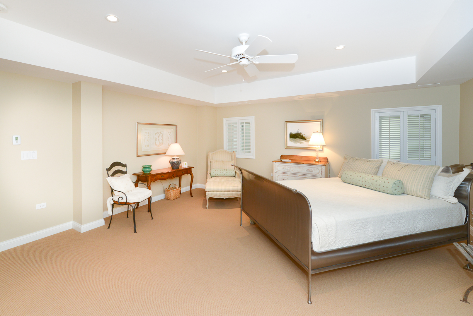 102 Church Road Winnetka, IL 60093 - Photo 38 of 42 a bedroom with a bed and furniture